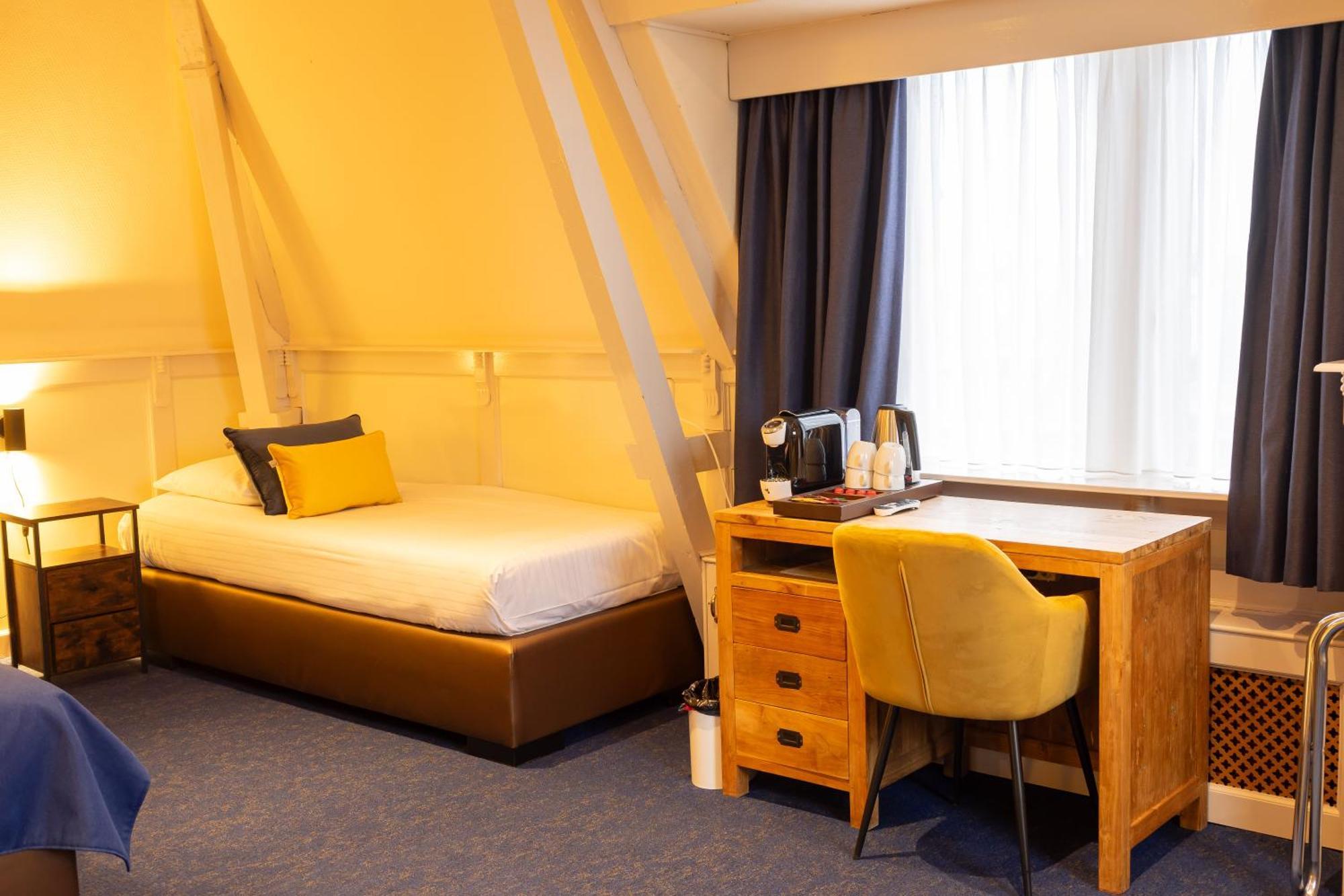 Hotel De Gulden Leeuw 보쿰 외부 사진